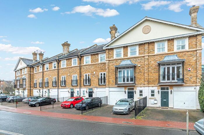 4 Bedroom Terraced House To Rent In Trinity Church Road, Barnes, SW13