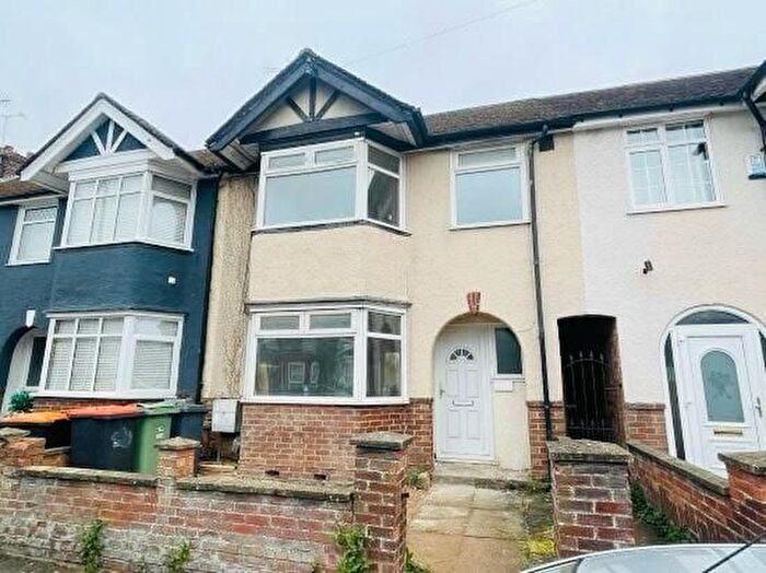 3 Bedroom Terraced House To Rent In Union Street, Dunstable, LU6