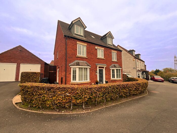 5 Bedroom Detached House For Sale In Norton Close, Kings Norton, B30