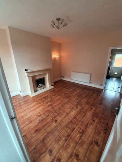 2 Bedroom Terraced House To Rent In Curzon Street, Mossley, OL5