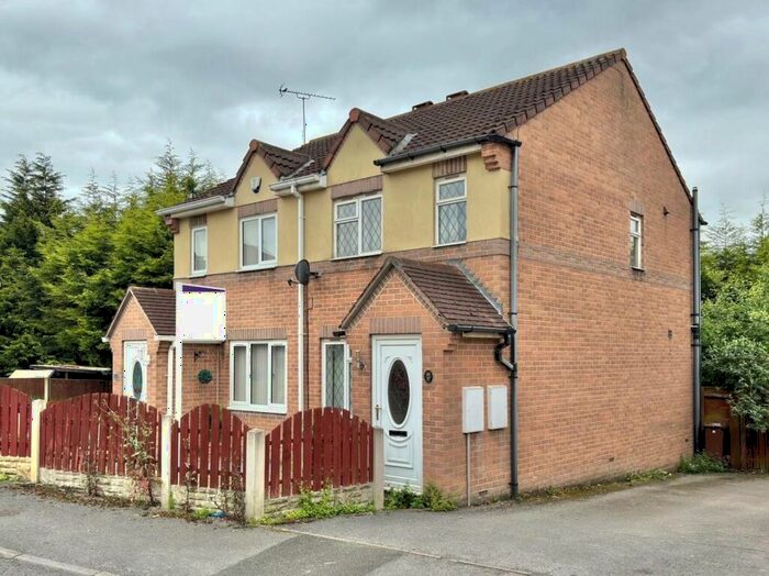 2 Bedroom Semi-Detached House For Sale In Poplar Grove, Lundwood, Barnsley, S71