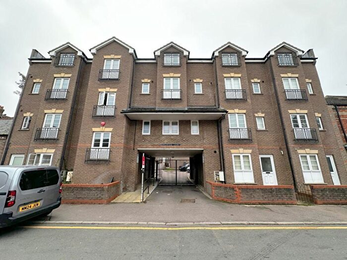 1 Bedroom Apartment To Rent In Kingswood Court, Grove Road, Luton, LU1