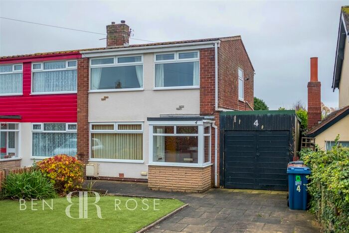 3 Bedroom Semi-Detached House For Sale In Moss House Lane, Much Hoole, Preston, PR4