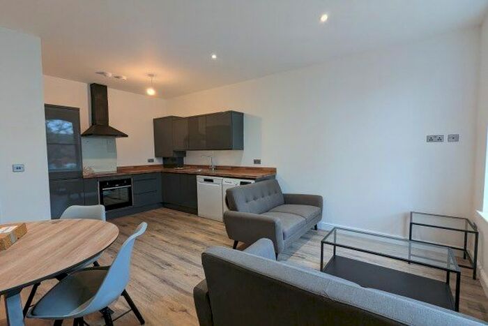 2 Bedroom Flat To Rent In Park Terrace, Liverpool, L22