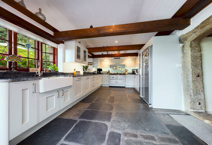 4 Bedroom Detached House For Sale In Liskeard Road, Callington, Cornwall, PL17