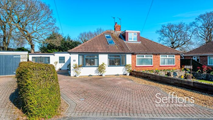 3 Bedroom Semi-Detached Bungalow For Sale In Thompson Road, Norwich, Norfolk, NR7