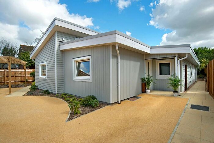 3 Bedroom Bungalow To Rent In Litten Place, Litten Terrace, Chichester, PO19