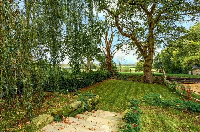 3 Bedroom Link Detached House For Sale In Toat Lane, Pulborough, West Sussex RH20