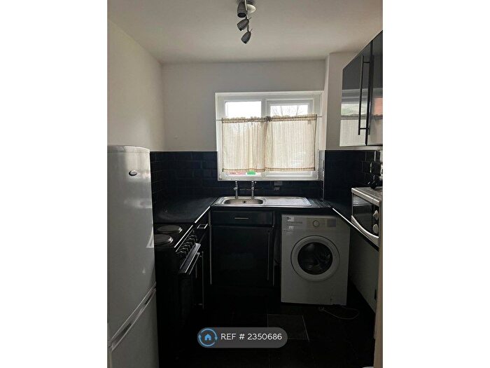 1 Bedroom Semi-Detached House To Rent In Coppleridge Drive, Manchester, M8