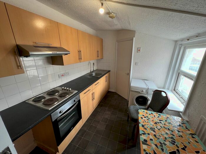 1 Bedroom Property To Rent In Derby Road, Southampton, SO14