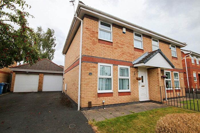 3 Bedroom Semi-Detached House For Sale In Montonfields Road, Eccles, M30