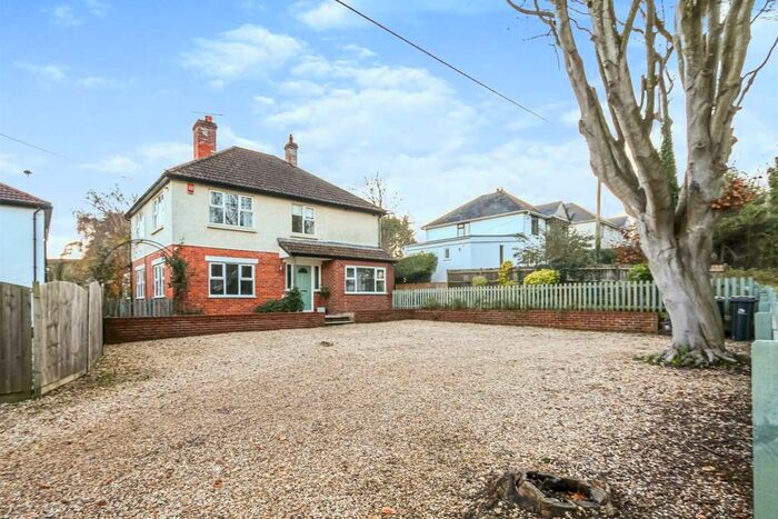 4 Bedroom Detached House For Sale In Wareham Road, Owermoigne, Dorchester, DT2