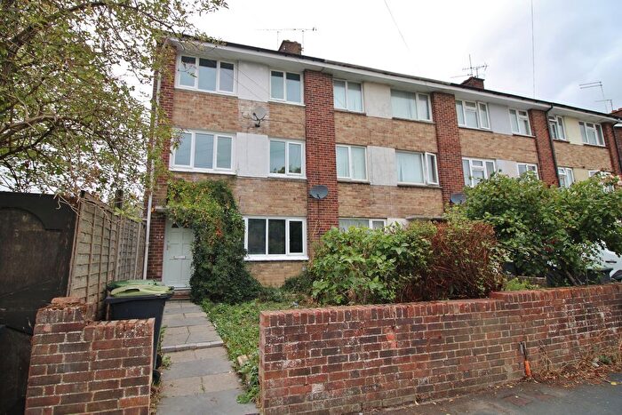 5 Bedroom End Of Terrace House For Sale In Parkhouse Farm Way, Leigh Park, Havant, PO9