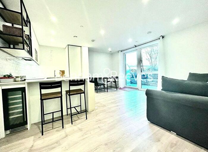 2 Bedroom Flat To Rent In Caldon Boulevard, Wembley, HA0