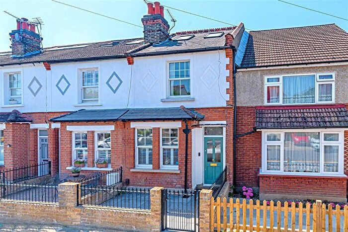 3 Bedroom Property To Rent In Myrtle Road, Hampton Hill, TW12