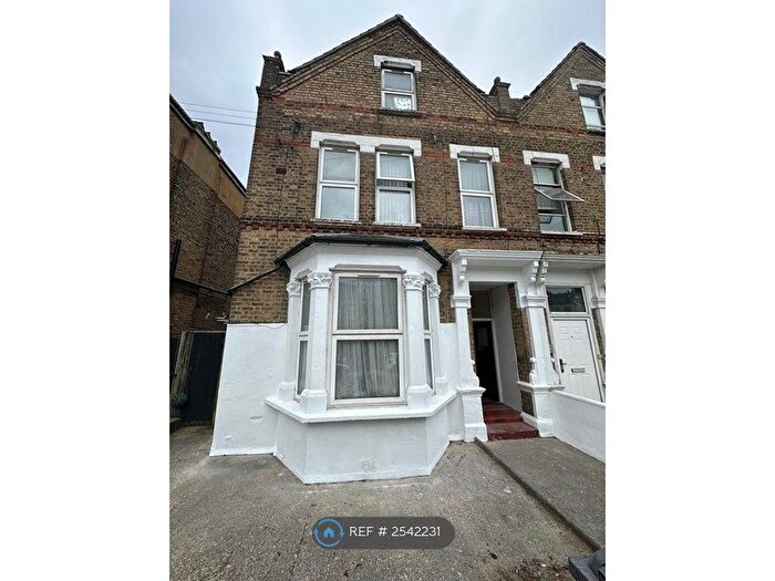 1 Bedroom Studio To Rent In Station Road, London, N3