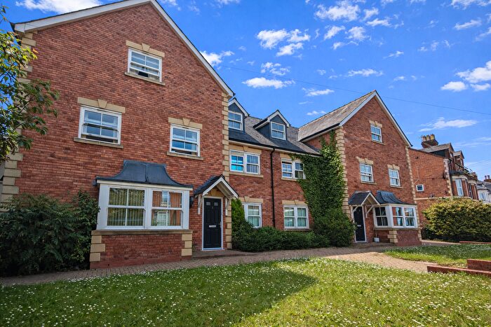 2 Bedroom Flat To Rent In Bromyard Road, Worcester, WR2