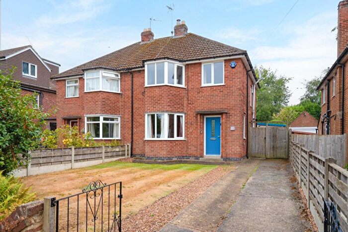 3 Bedroom Semi-Detached House For Sale In Broadway West, York, YO10