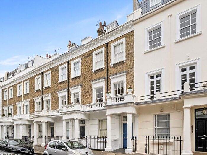 4 Bedroom Maisonette For Sale In Moreton Place, London, SW1V