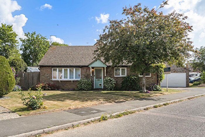 3 Bedroom Bungalow For Sale In Harborne Road, Tackley, OX5