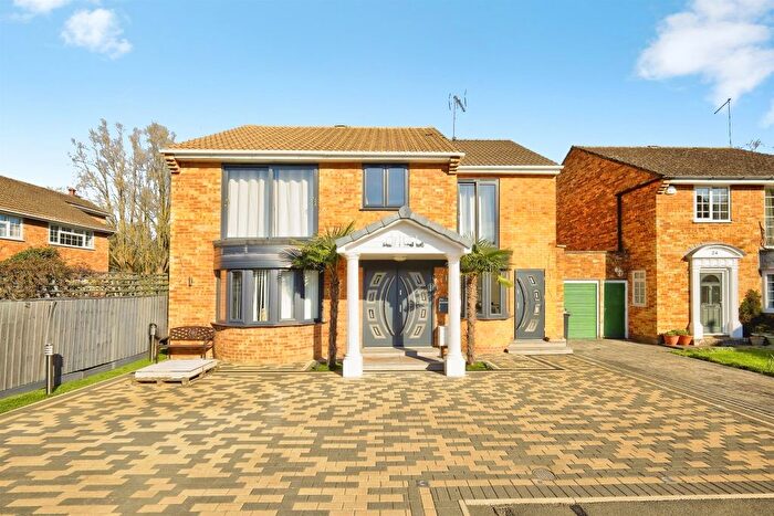 5 Bedroom Detached House For Sale In Home Farm Close, Little Billing, Northampton, NN3