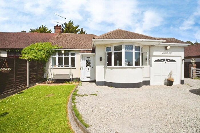 3 Bedroom Semi-Detached Bungalow For Sale In Tylers Road, Roydon, Harlow, CM19