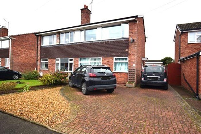 3 Bedroom Semi-detached House For Sale In Windsor Drive, Market Drayton, Shropshire, TF9