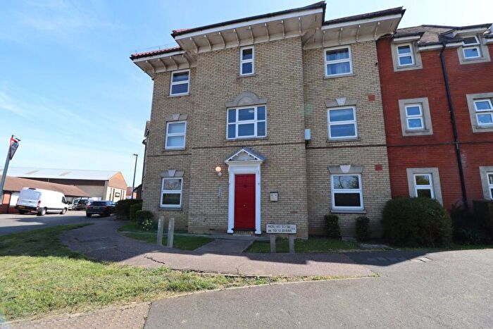 1 Bedroom Apartment For Sale In Haltwhistle Road, South Woodham Ferrers, CM3