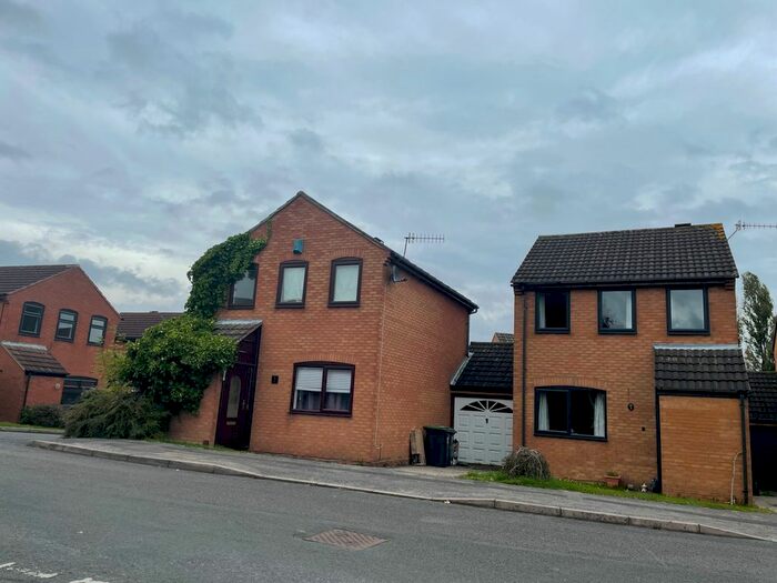 3 Bedroom Detached House To Rent In Catkin Drive, Giltbrook, Nottingham, NG16