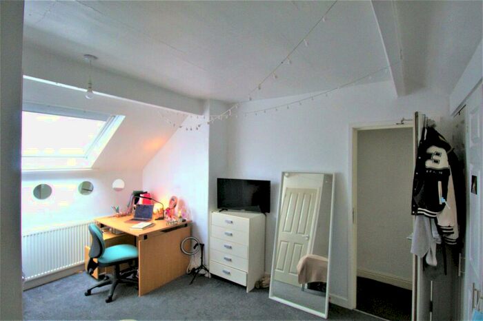 4 Bedroom Terraced House To Rent In Pomona Street, S11