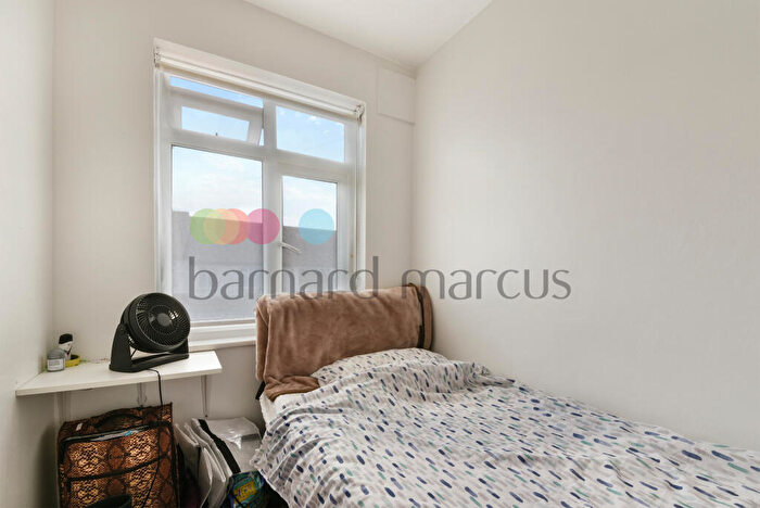 4 Bedroom House To Rent In Curzon Road, Thornton Heath, CR7