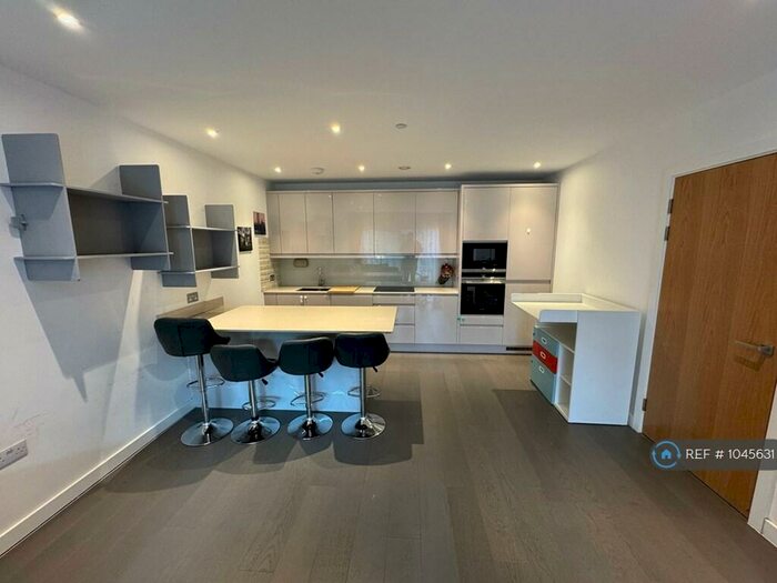2 Bedroom Flat To Rent In Pandorea House, London, NW9