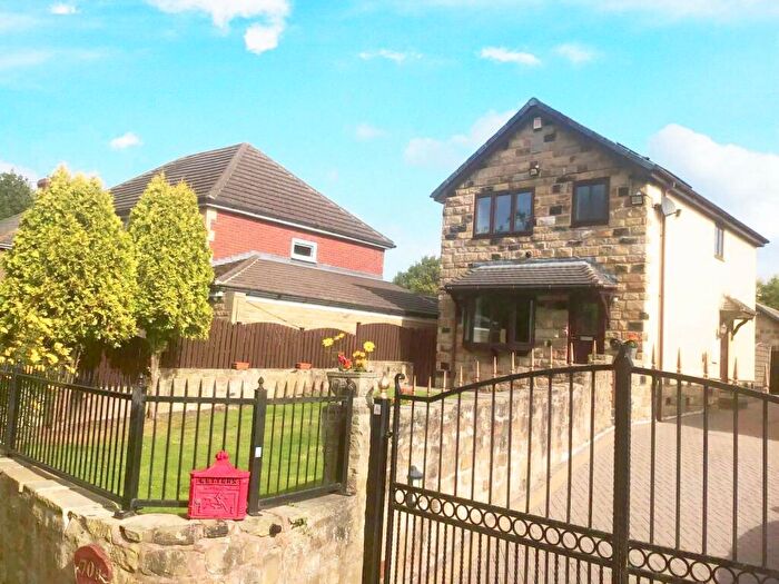 3 Bedroom Detached House To Rent In Middlecliff Lane, Little Houghton, Barnsley, S72