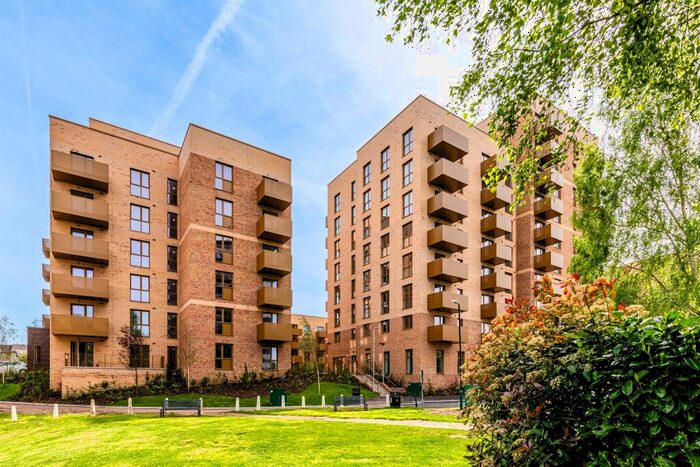 1 Bedroom Apartment For Sale In Park Rise, Sunrise Avenue, Hornchurch, RM12