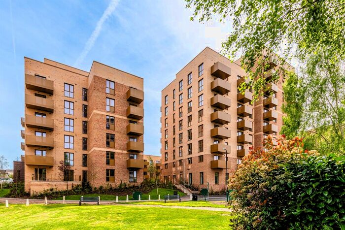 2 Bedroom Apartment For Sale In Park Rise, Sunrise Avenue, Hornchurch, RM12