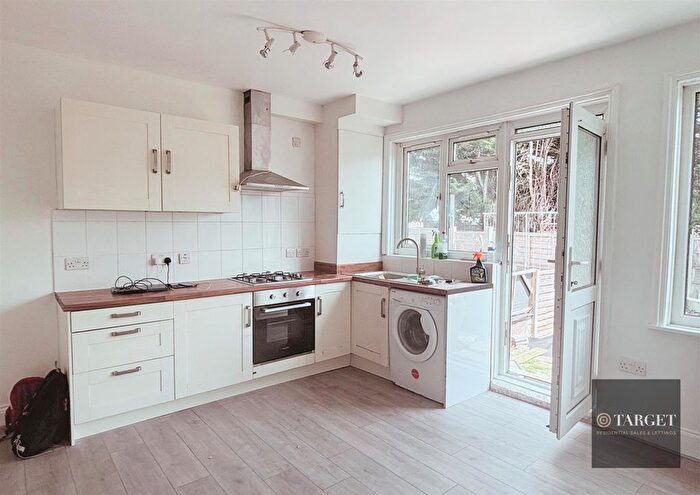 1 Bedroom Flat To Rent In Newbury Avenue, EN3