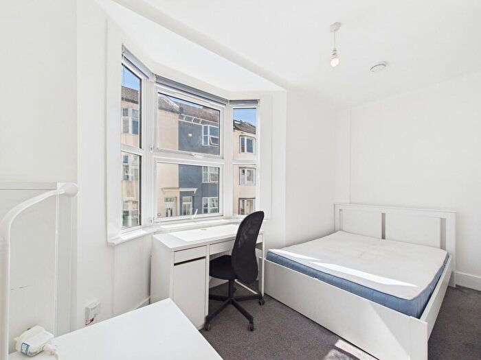 Studio To Rent In St. Martins Place, Brighton, BN2