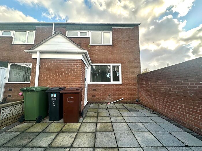 3 Bedroom End Of Terrace House To Rent In Chelmsley Road, Birmingham, B37