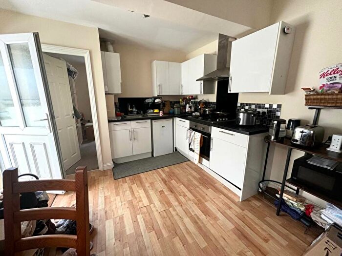 2 Bedroom Flat To Rent In Filton Road, Horfield, Bristol, BS7