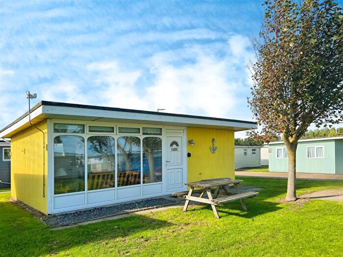 2 Bedroom Chalet For Sale In New Lydd Road, Camber, Rye, TN31