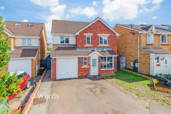 4 Bedroom Detached House For Sale In Marsh View, Gravesend, Kent, DA12