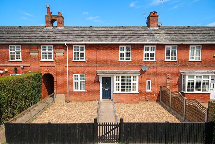 3 Bedroom Terraced House For Sale In Suckling Avenue, Norwich, NR3