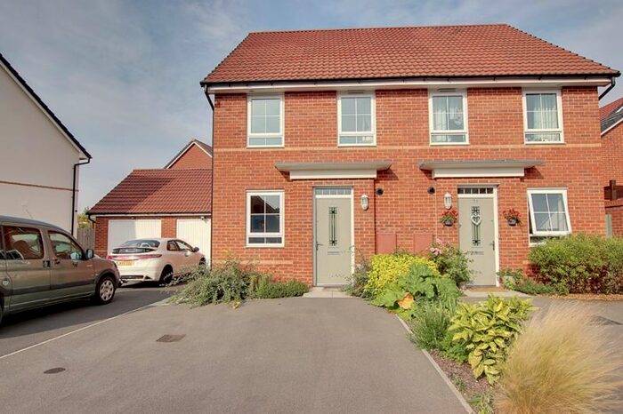 2 Bedroom Semi-Detached House To Rent In Athelney Avenue, Westbury BA13