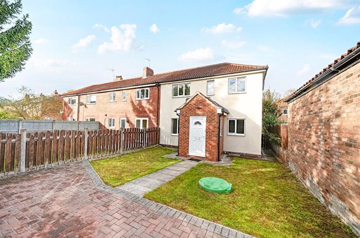 3 Bedroom Semi-Detached House For Sale In Park Lane, Barlow, Nr, Selby, YO8