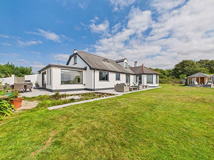 4 Bedroom Detached House For Sale In Wheal Rose, Scorrier - Stunning Valley Views, TR16