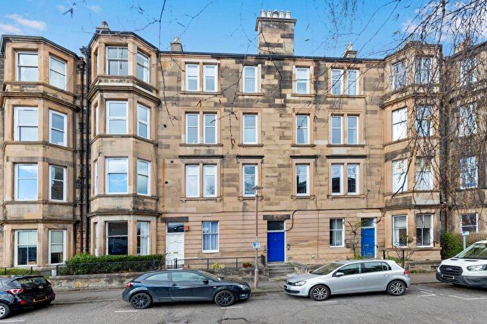 2 Bedroom Flat For Sale In / Fountainhall Road, Grange, Edinburgh, EH9