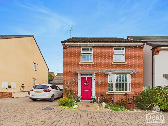 4 Bedroom Detached House For Sale In Caudwell Close, Coleford, GL16