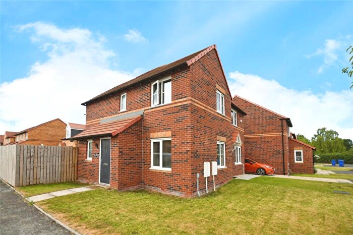 2 Bedroom Semi-Detached House For Sale In Blackbird Drive, Chesterfield, Derbyshire, S43