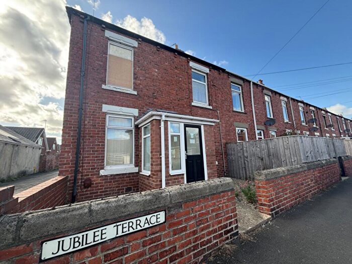 2 Bedroom Flat For Sale In Jubilee Terrace, Bedlington, Northumberland, NE22