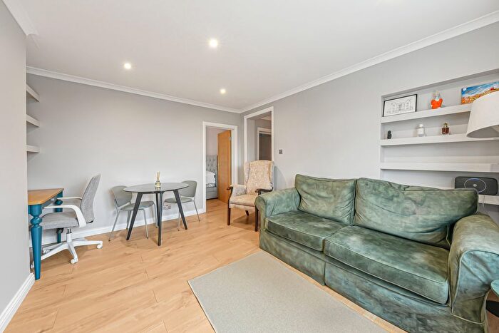 1 Bedroom Flat To Rent In Willow Hall, Willow Road, NW3
